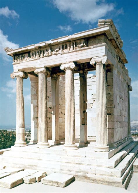 where is athena's temple located